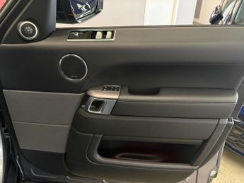 LAND ROVER RANGE ROVER SPORT 3.0 SD V6 HSE SUV 5dr Diesel Auto 4WD Euro 6 (s/s) (306 ps)
