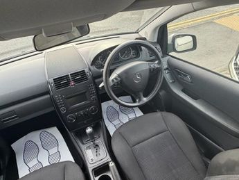 MERCEDES-BENZ A CLASS 1.5 A150 Classic SE Hatchback 5dr Petrol CVT (157 g/km, 95 bhp)