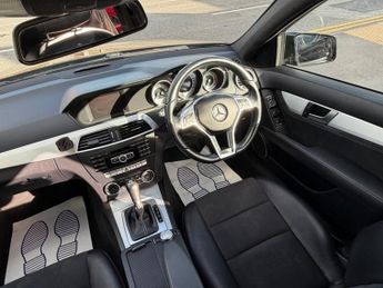MERCEDES-BENZ C CLASS 2.1 C250 CDI AMG Sport Edition Saloon 4dr Diesel G-Tronic+ Euro 