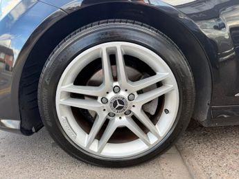 MERCEDES-BENZ C CLASS 2.1 C250 CDI AMG Sport Edition Saloon 4dr Diesel G-Tronic+ Euro 
