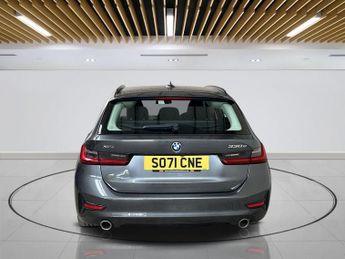 BMW 3 SERIES 2.0 330e 12kWh Sport Pro Touring 5dr Petrol Plug-in Hybrid Auto 