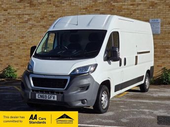 Peugeot Boxer 2.2 BlueHDi 335 Professional Panel Van 5dr Diesel Manual L3 H2 E