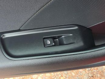 AUDI A3 1.6 TDI SE Sportback 5dr Diesel Manual Euro 5 (s/s) (105 ps)
