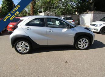 TOYOTA AYGO X 1.0 VVT-i Pure Hatchback 5dr Petrol Automatic x-shift Euro 6 (s/