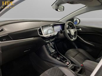VAUXHALL GRANDLAND 1.2 Turbo Ultimate SUV 5dr Petrol Auto Euro 6 (s/s) (130 ps)