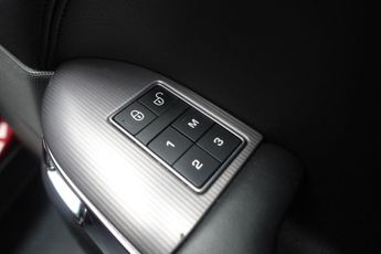 LAND ROVER RANGE ROVER SPORT 3.0 SD V6 HSE SUV 5dr Diesel Auto 4WD Euro 6 (s/s) (306 ps)