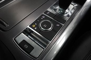 LAND ROVER RANGE ROVER SPORT 3.0 SD V6 HSE SUV 5dr Diesel Auto 4WD Euro 6 (s/s) (306 ps)