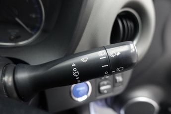 TOYOTA YARIS 1.5 VVT-h Icon Hatchback 5dr Petrol Hybrid E-CVT Euro 6 (101 ps)
