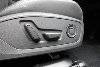 AUDI Q4 E-TRON 40 Edition 1 SUV 5dr Electric Auto 82kWh (204 ps)
