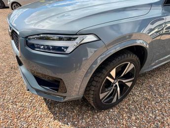 VOLVO XC90 2.0 B5 MHEV R-Design SUV 5dr Diesel Hybrid Auto 4WD Euro 6 (s/s)