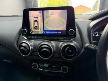 NISSAN JUKE 1.0 DIG-T Tekna SUV 5dr Petrol DCT Auto Euro 6 (s/s) (114 ps)