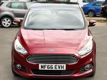 FORD S-MAX 2.0 TDCi Titanium MPV 5dr Diesel Powershift Euro 6 (s/s) (150 ps