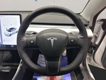 TESLA Model 3 (Dual Motor) Performance Saloon 4dr Electric Auto 4WDE (Performa