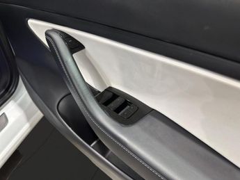 TESLA Model 3 (Dual Motor) Performance Saloon 4dr Electric Auto 4WDE (Performa
