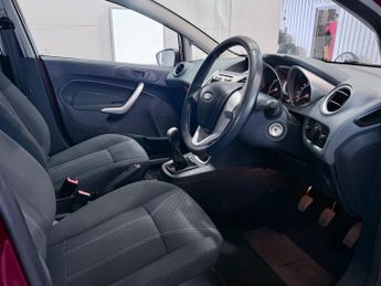 FORD FIESTA 1.25 Zetec Hatchback 5dr Petrol Manual (129 g/km, 81 bhp)