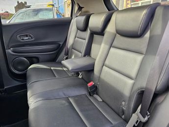 HONDA HR-V AUTOMATIC 1.5 i-VTEC EX SUV 5dr Petrol CVT Euro 6 (s/s) (130 ps)