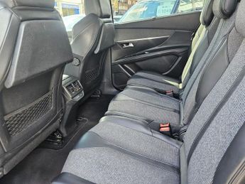 PEUGEOT 5008 AUTOMATIC 1.2 PureTech Allure SUV 5dr Petrol EAT Euro 6 (s/s) (1