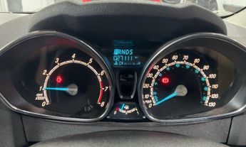 FORD FIESTA 1.0T EcoBoost Zetec Hatchback 5dr Petrol Powershift Euro 6 (100 