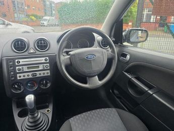 FORD FIESTA 1.4 Zetec Hatchback 3dr Petrol Manual (158 g/km, 79 bhp)