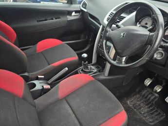 PEUGEOT 207 1.4 VTi Sportium Hatchback 3dr Petrol Manual Euro 5 (95 ps)
