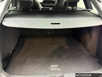 VOLKSWAGEN GOLF 1.5 eTSI MHEV R-Line Estate 5dr Petrol Hybrid DSG Euro 6 (s/s) (