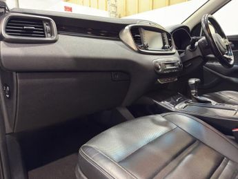 KIA SORENTO 2.2 CRDi KX-2 SUV 5dr Diesel Auto AWD Euro 6 (s/s) (197 bhp)