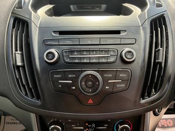 FORD KUGA 1.5T EcoBoost Zetec SUV 5dr Petrol Auto AWD Euro 6 (s/s) (182 ps