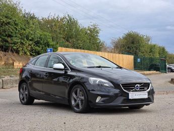 Volvo V40 2.0 D4 R-Design Lux Nav Hatchback 5dr Diesel Manual Euro 6 (s/s)