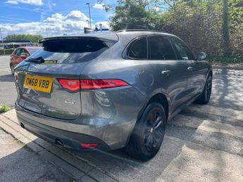 JAGUAR F-PACE 2.0 D240 R-Sport SUV 5dr Diesel Auto AWD Euro 6 (s/s) (240 ps)