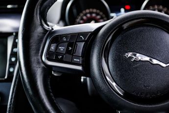 JAGUAR F-TYPE 3.0 V6 R-Dynamic Coupe 2dr Petrol Auto Euro 6 (s/s) (340 ps)