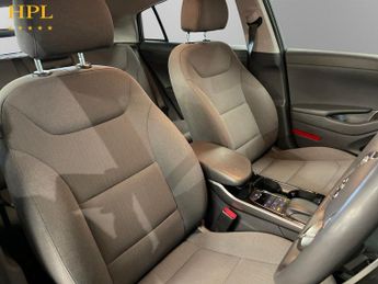 HYUNDAI IONIQ 38.3kWh Premium Hatchback 5dr Electric Auto (136 ps)