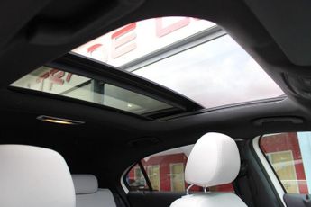 MERCEDES-BENZ A CLASS 2.1 A200d Sport (Premium Plus) Hatchback 5dr Diesel 7G-DCT Euro 