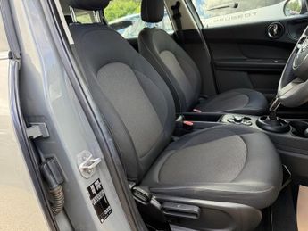 MINI COUNTRYMAN 1.5 Cooper Classic SUV 5dr Petrol Steptronic Euro 6 (s/s) (136 p