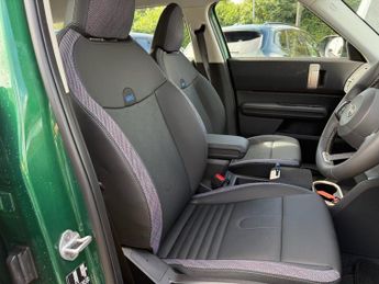 MINI Electric Countryman E 66.5kWh Classic SUV 5dr Electric Auto (204 ps)