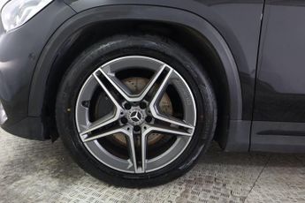 MERCEDES-BENZ GLA 2.0 GLA200d AMG Line (Premium) 8G-DCT Euro 6 (s/s) 5dr