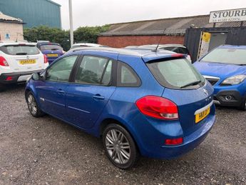 RENAULT CLIO 1.6 VVT Dynamique TomTom Sport Tourer 5dr Petrol Auto Euro 5 (11