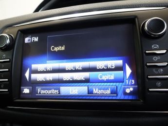 TOYOTA YARIS 1.5 VVT-i Icon Tech Hatchback 5dr Petrol CVT Euro 6 (111 ps)