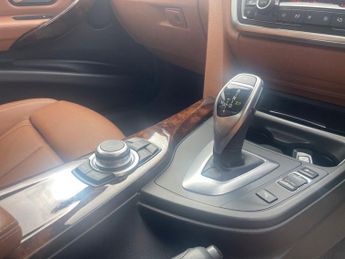 BMW 3 SERIES 2.0 320d Luxury Saloon 4dr Diesel Auto Euro 5 (s/s) (184 ps)