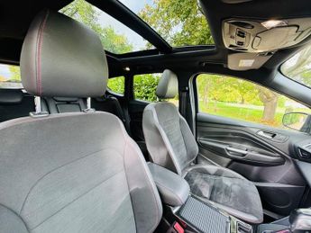 FORD KUGA 2.0 TDCi ST-Line X SUV 5dr Diesel Powershift AWD Euro 6 (s/s) (1