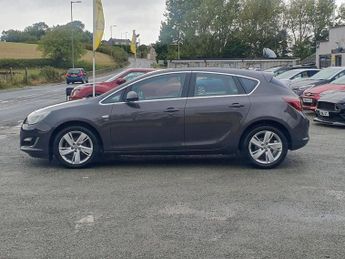 VAUXHALL ASTRA 1.4 16v SRi Hatchback 5dr Petrol Manual Euro 5 (100 ps)