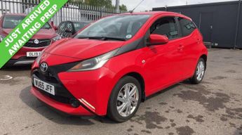 Toyota AYGO 1.0 VVT-i x-play Hatchback 5dr Petrol x-shift Euro 5 Euro 5 (68 