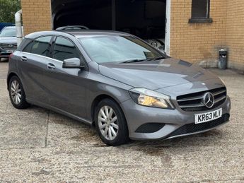 MERCEDES-BENZ A CLASS 1.5 A180 CDI SE Hatchback 5dr Diesel Manual Euro 5 (s/s) (109 ps