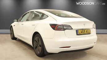 TESLA Model 3 Standard Range Plus Saloon 4dr Electric Auto RWD (241 bhp)