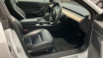 TESLA Model 3 Standard Range Plus Saloon 4dr Electric Auto RWD (241 bhp)