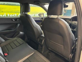 SEAT ATECA 2.0 TDI XCELLENCE SUV 5 Door Diesel Automatic DSG White 4Drive E