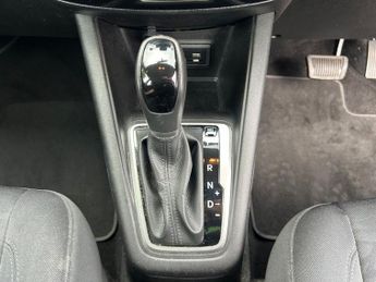 HYUNDAI IX20 1.6 SE Hatchback 5dr Petrol Auto Euro 6 (125 ps)