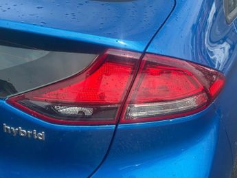 HYUNDAI IONIQ 1.6 h-GDi SE Hatchback 5dr Petrol Hybrid DCT Euro 6 (s/s) (141 p