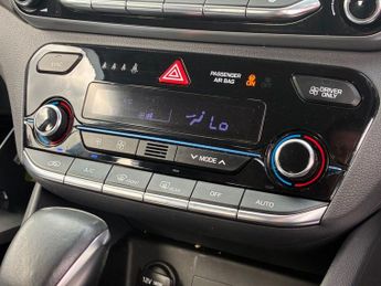 HYUNDAI IONIQ 1.6 h-GDi SE Hatchback 5dr Petrol Hybrid DCT Euro 6 (s/s) (141 p