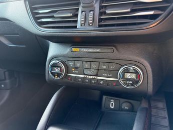 FORD FOCUS 2.0 EcoBlue ST-Line X Estate 5dr Diesel Auto Euro 6-2 FORMER KEE
