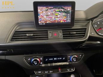 AUDI Q5 2.0 TDI 40 Black Edition SUV 5dr Diesel S Tronic quattro Euro 6 